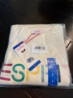 Esprit Costco White Crewneck Sweater
